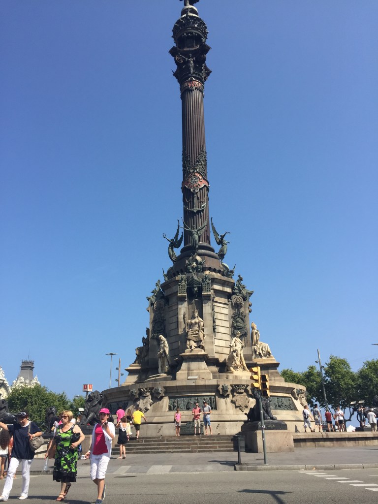 The Columbus monument near the harbor front 